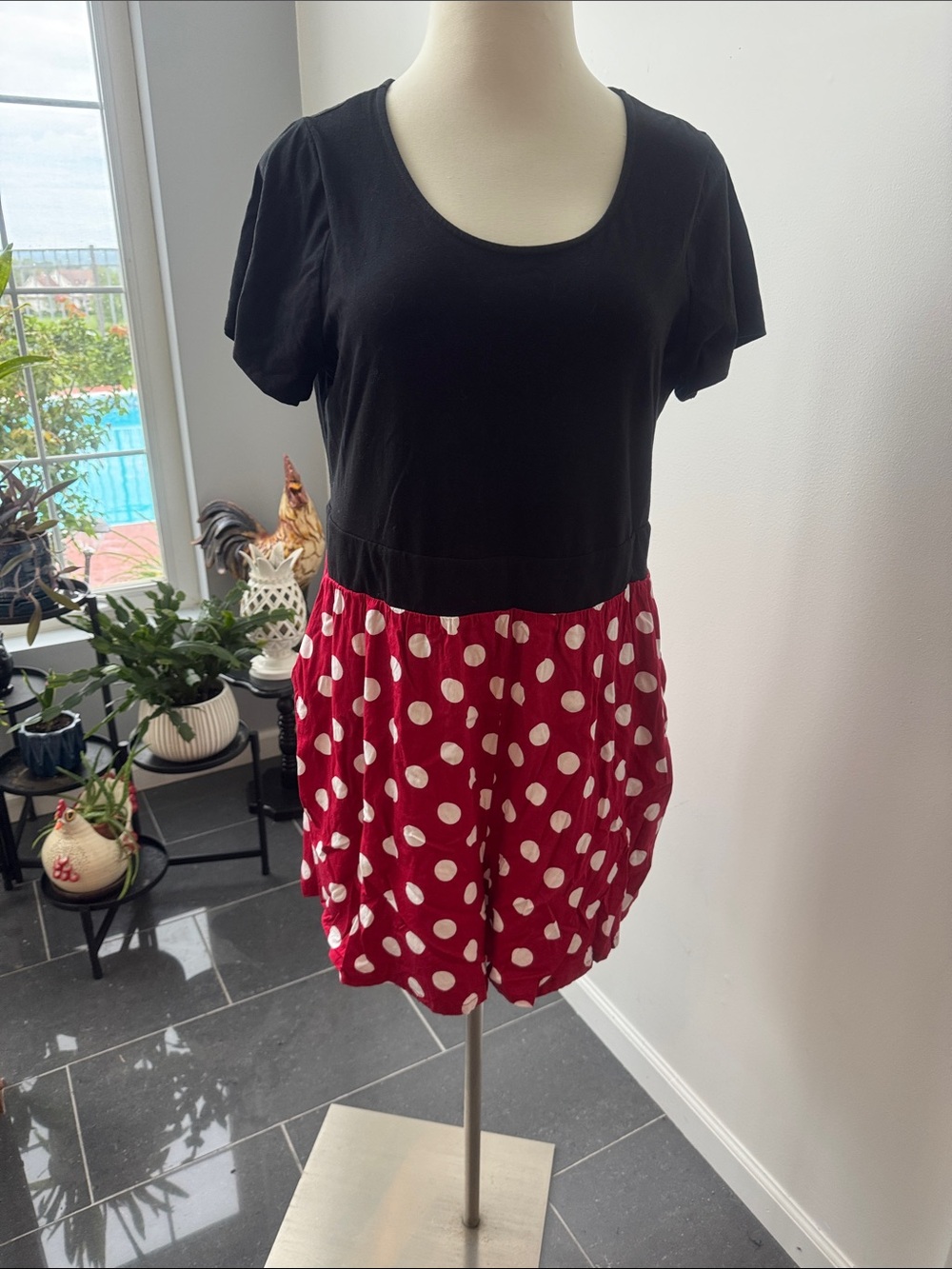 Disney Minnie Mouse Romper (Torrid)